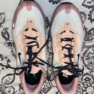 Women’s Nike Shoes